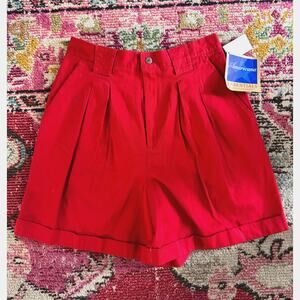 Essentials Vintage Pleated High Waist Red Shorts, Size 12 (6″ Inseam)